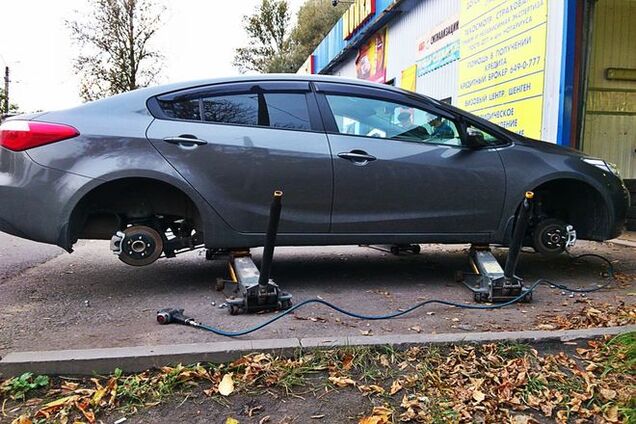 Совет автомобилистам: как подготовить машину к лету