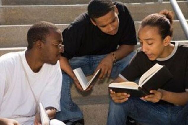 Утечка мозгов: обманутые студенты-иностранцы бегут из Луганска