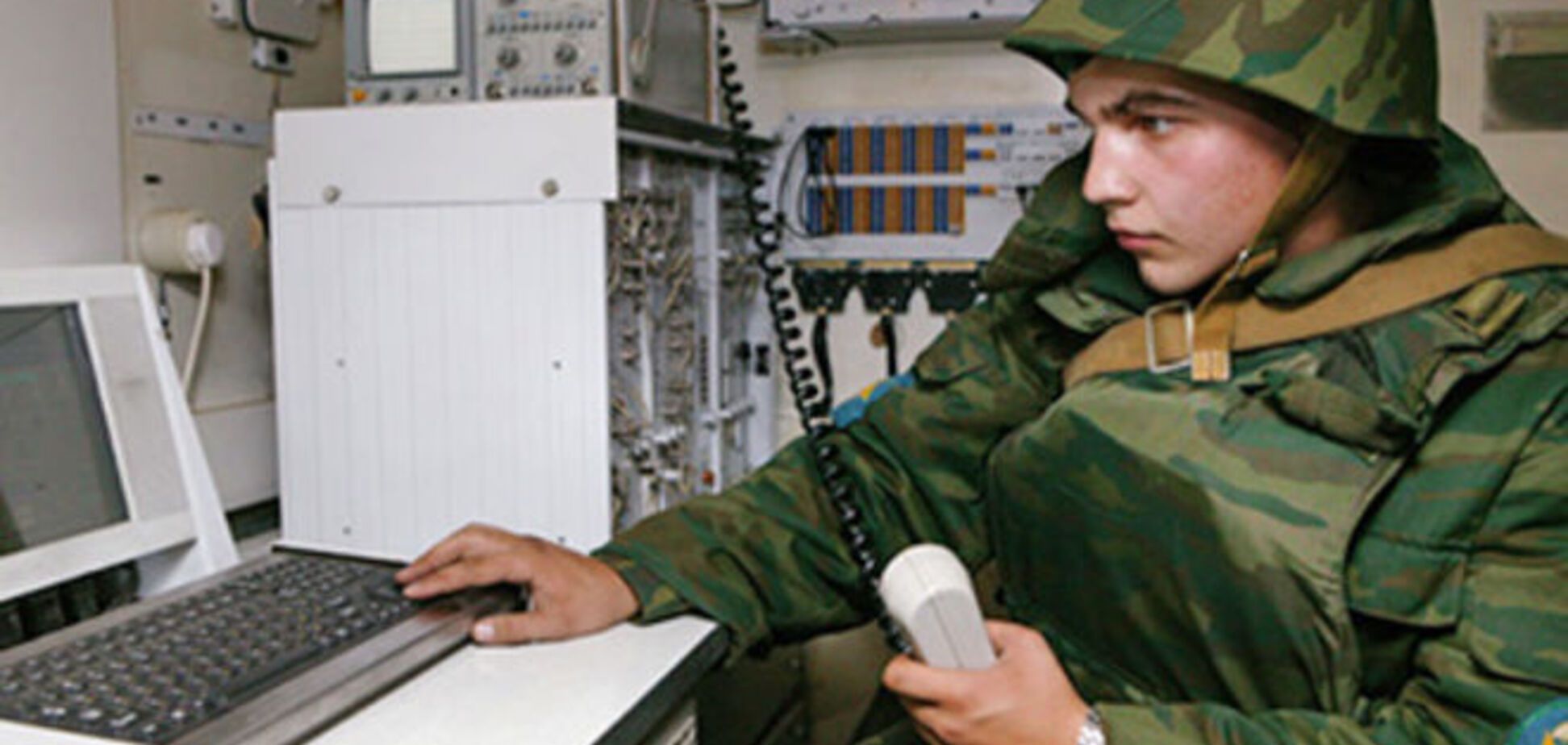 'За заслуги і мужність': Путін в 'мирний час' відзначив 3 частини ВДВ за незрозумілий 'подвиг'