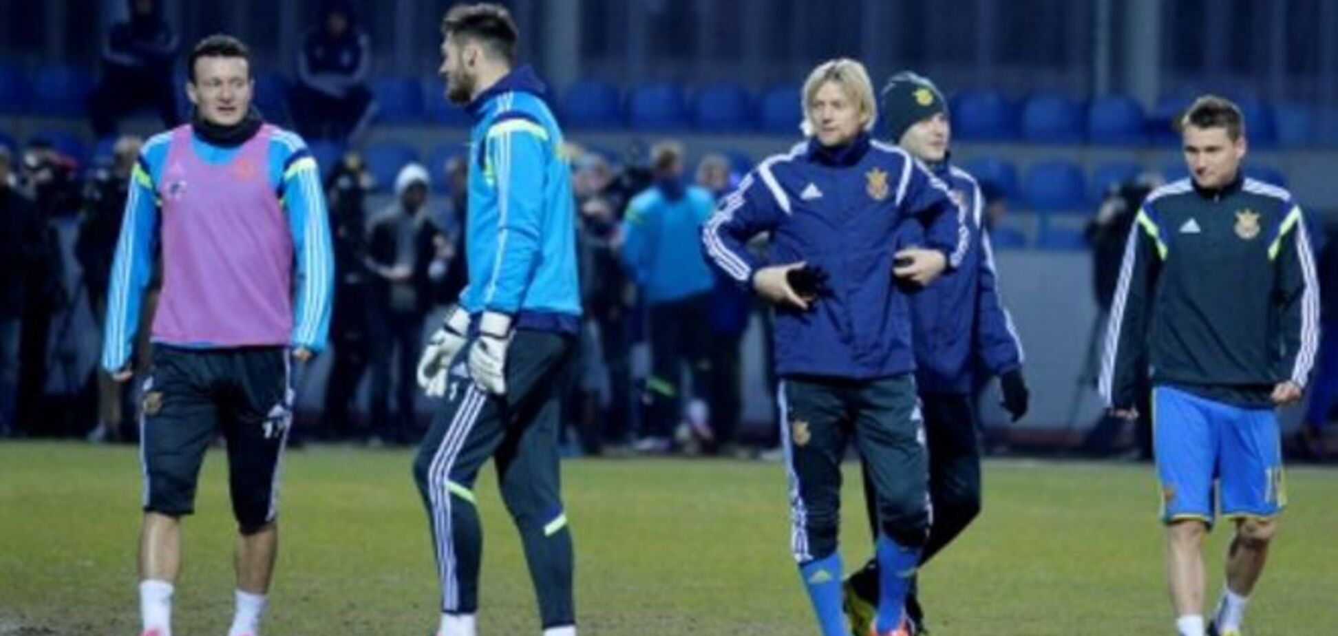 Футболисты 'Днепра' пожертвовали Кубком ради сборной Украины