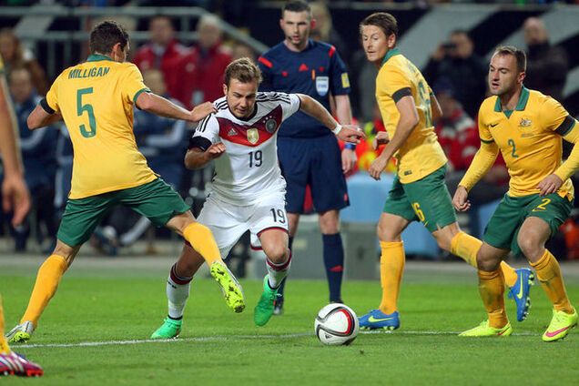 Сборная Германии на последних минутах спаслась от позора в матче с Австралией