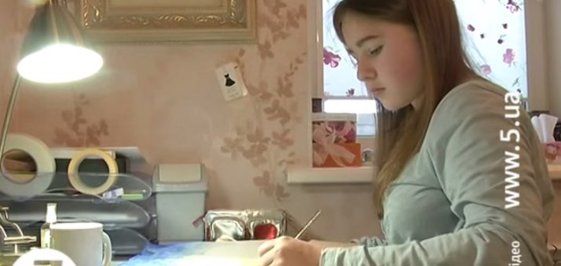 Школьница из Киева передала бойцам АТО тонну конфет