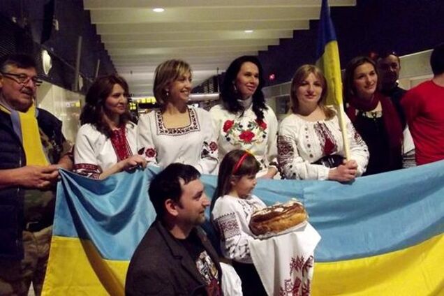 Сборная Украины получила в Испании неожиданный сюрприз: фото презента