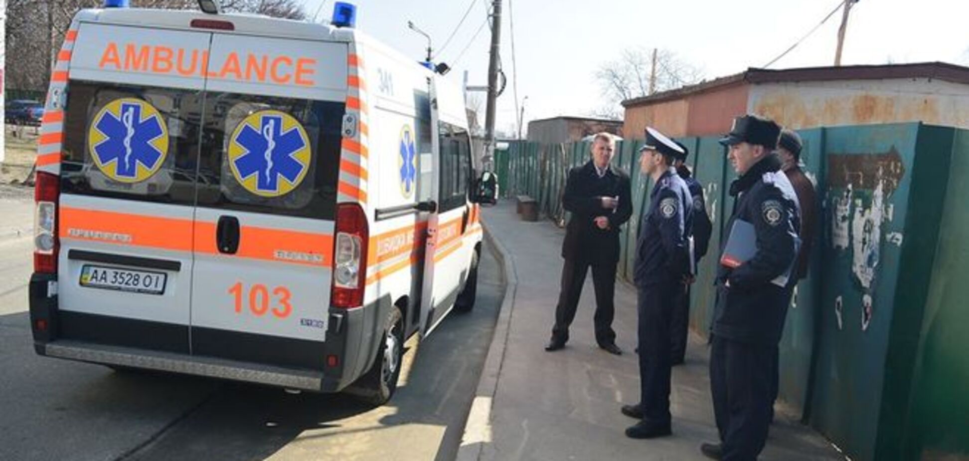 В Киеве избили трех женщин, в том числе депутата: фотофакт