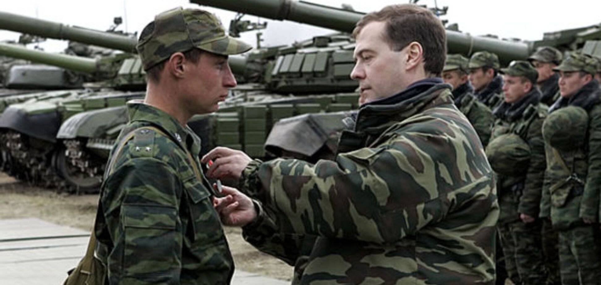 ЗМІ: Росія скоротить військовий бюджет на 100 млрд рублів