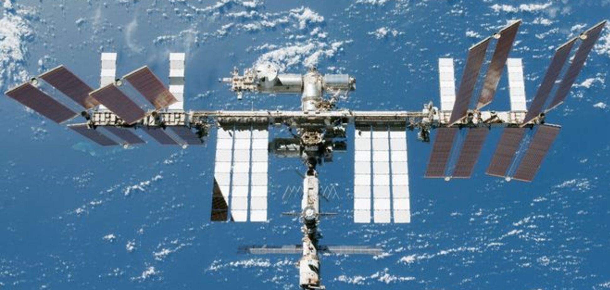 НАСА проведет на МКС секретные генетические опыты с близнецами