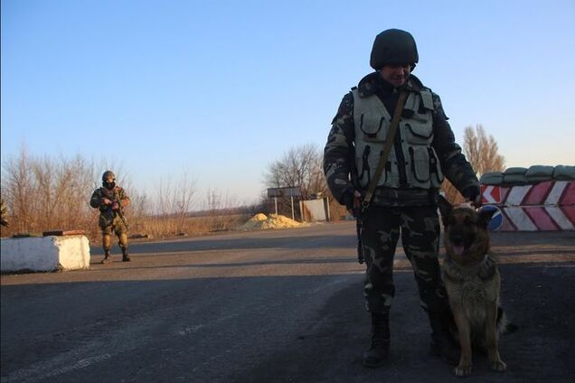 На Донбассе задержали грузовики с контрабандной едой