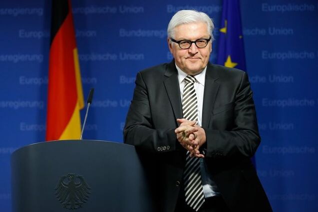 Штайнмайер потребовал прекратить обстрелы на Донбассе