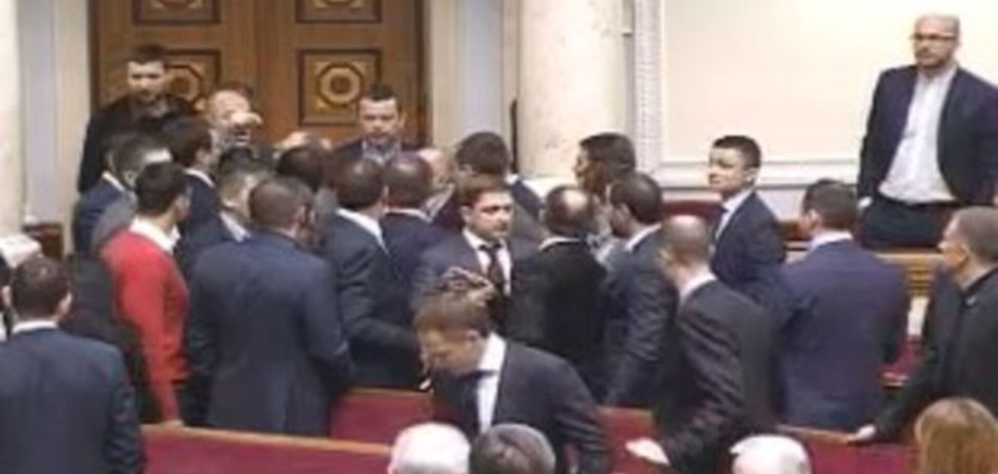 Драка в Раде: Ляшко пожаловался Гройсману, что Мельничук дал ему 'по морде'