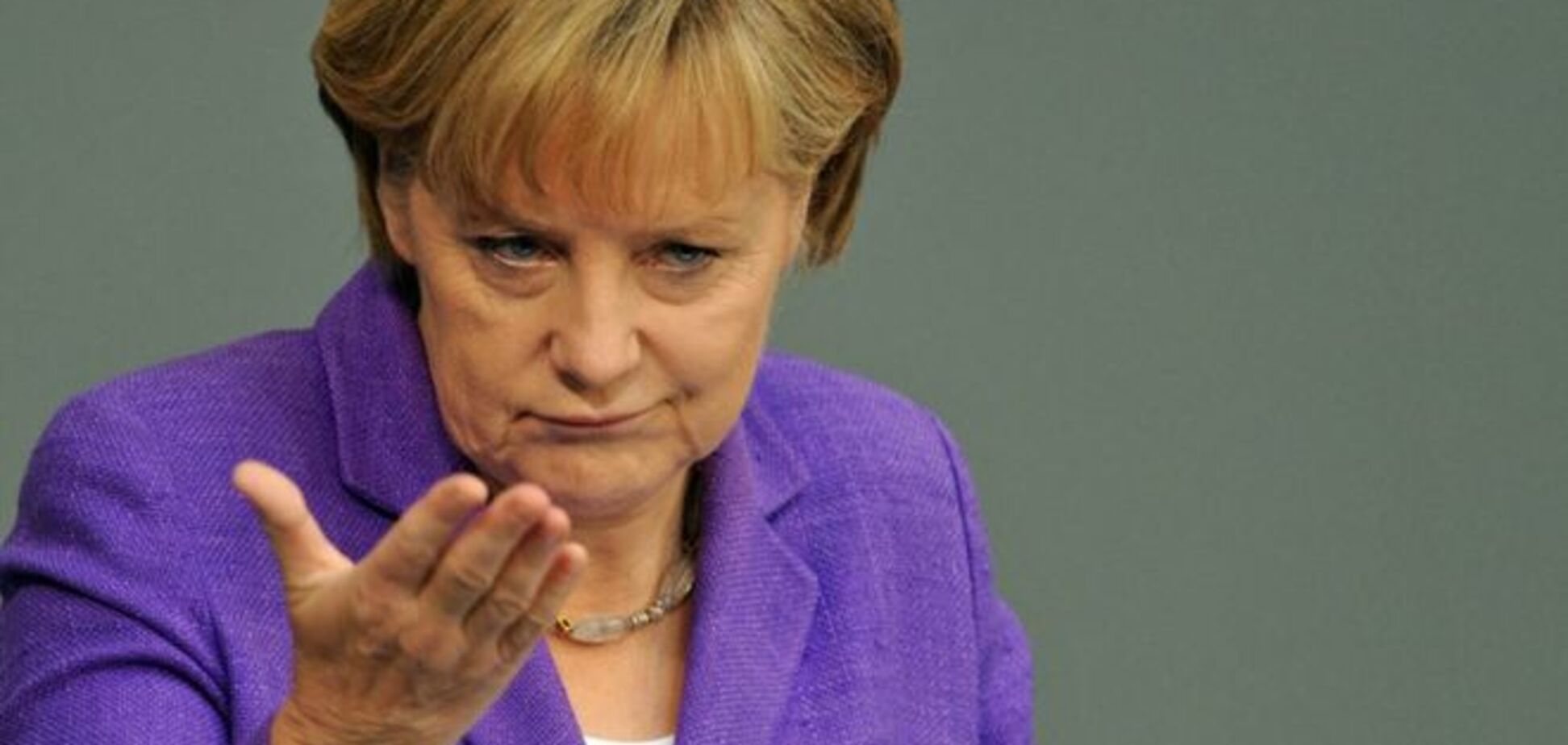 Меркель решила организовать очередные переговоры 'нормандской четверки' в Берлине