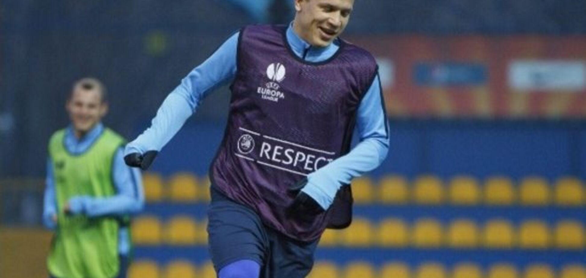 'Днепр' подготовил суперконтракт для Коноплянки