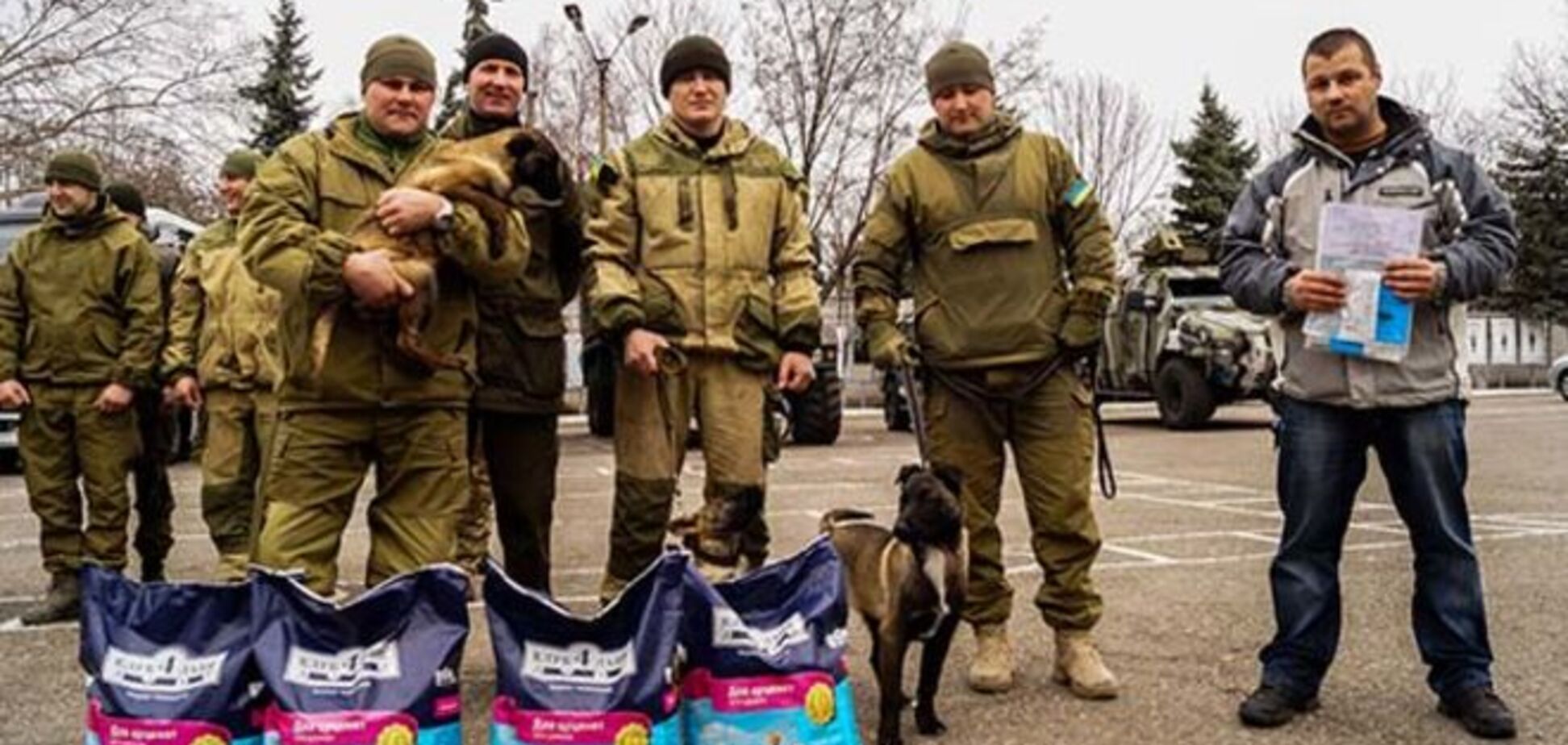 В Нацгвардии появились четырехлапые 'бойцы': фотофакт