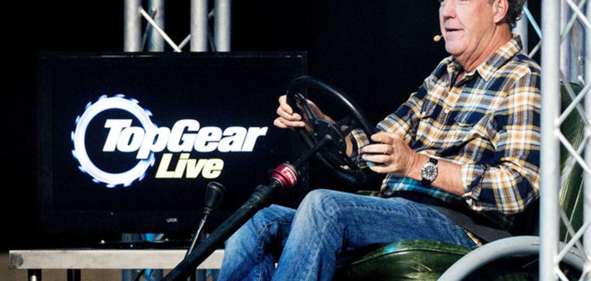 Капризы звезды: ведущий Top Gear на гастролях требовал элитный алкоголь
