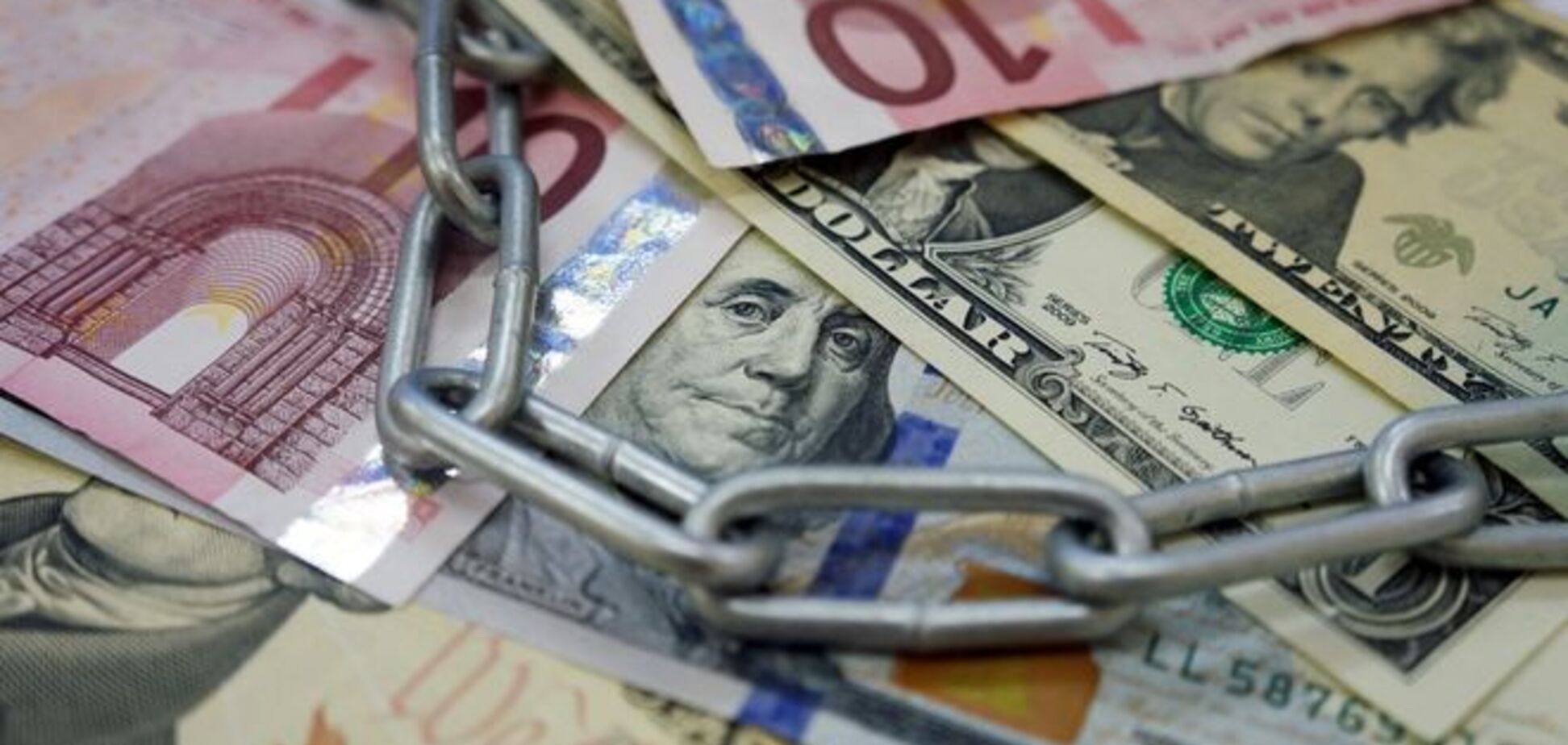 Власти Испании массово замораживают счета россиян: они не могут объяснить, откуда деньги