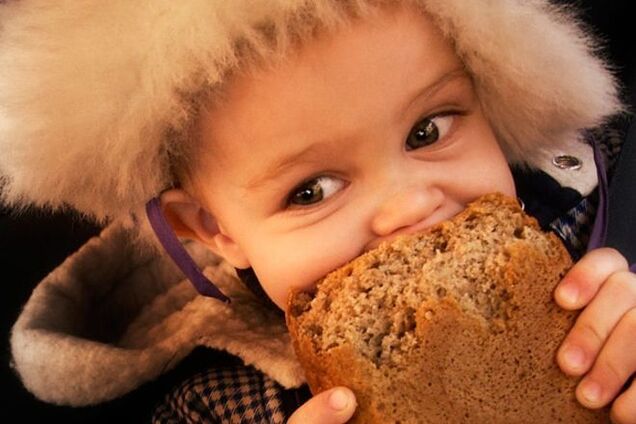 Террористы в Дебальцево будут выдавать хлеб по карточкам: фотофакт