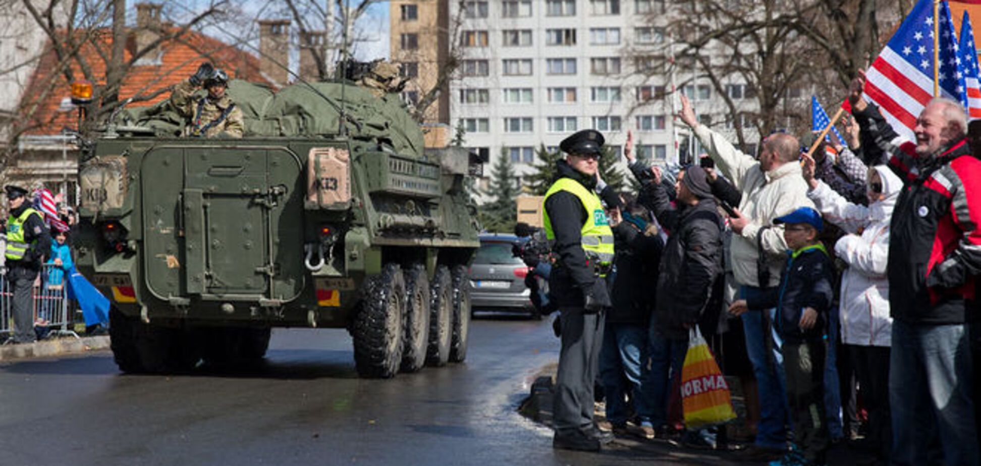 Прага тепло встретила американский конвой