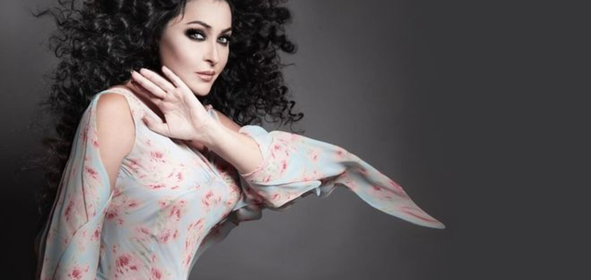 Лолита позвала Обаму на 9 мая 'в гости к медведю': не бойся, приезжай