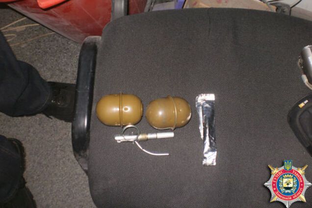 Боец ВСУ додумался в посылке отправить домой гранаты