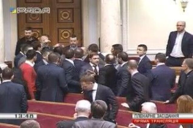 Не надо 'дракой' называть танец двух устриц