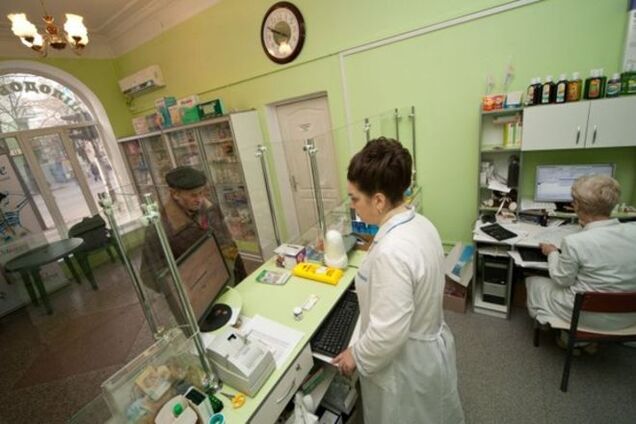Украинские аптеки опустели: у людей нет денег на лекарства