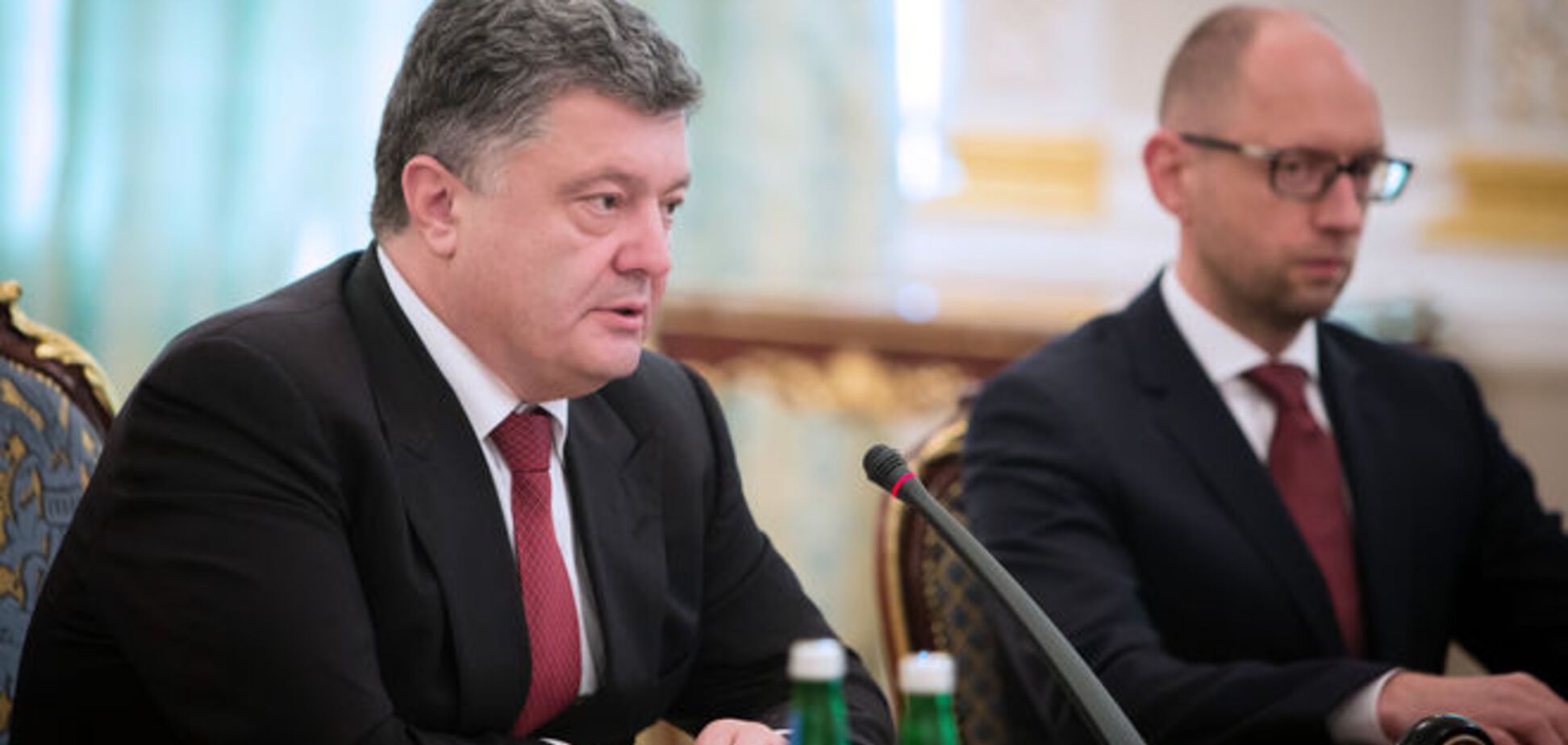 Порошенко и Яценюк требуют от России пропустить спасателей на шахту имени Засядько