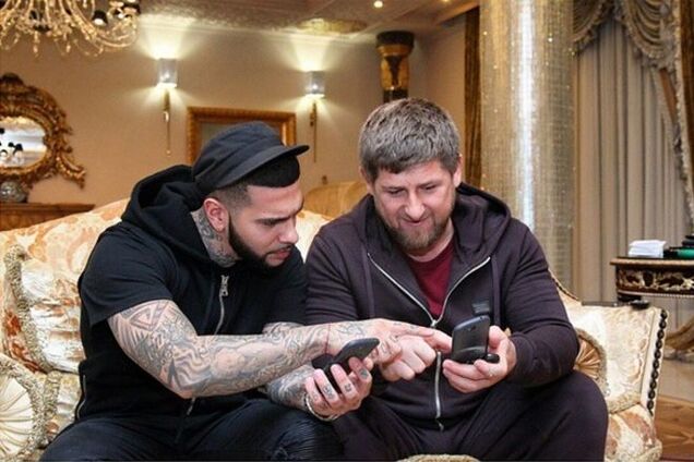 Кадыров вместе со своим дружком Тимати отказались от американского iPhone 