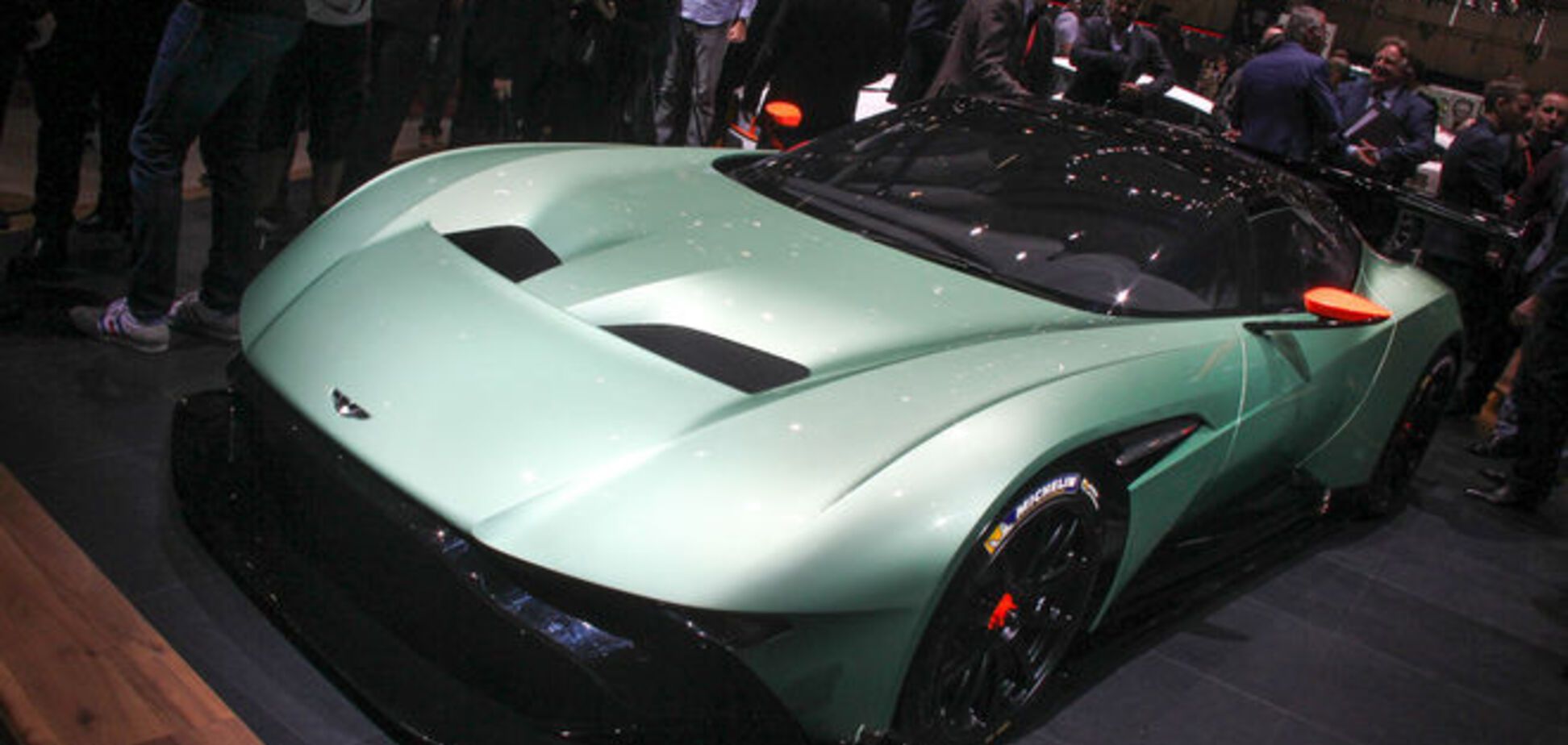 Aston Martin шокировал Женевский автосалон-2015 уникальным авто: фото новинки