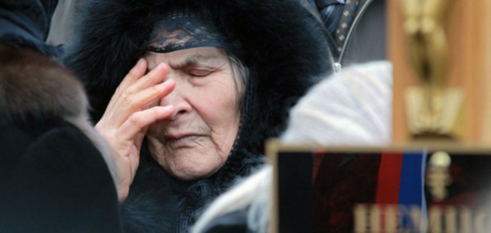 Мати Нємцова на прізвищі чоловіка вже 63 роки, вона зрозуміла, для чого Путін називав її Ейдман