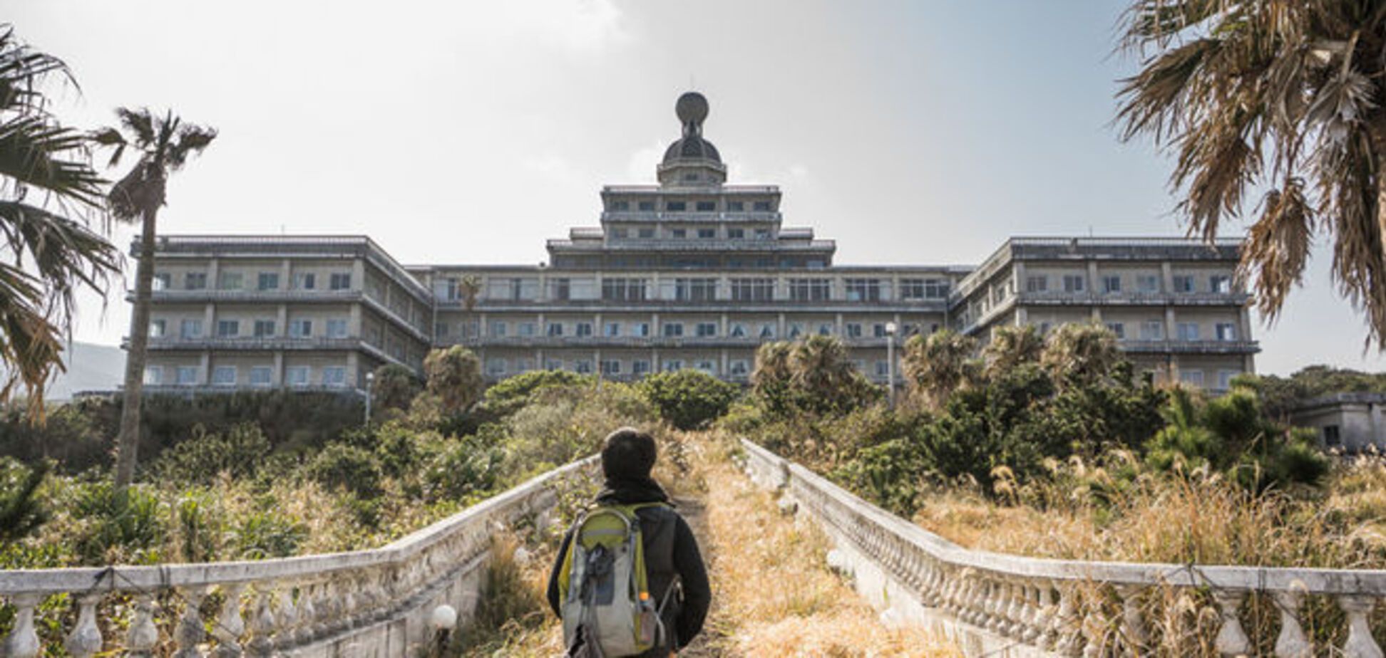 Заброшенный отель в Японии