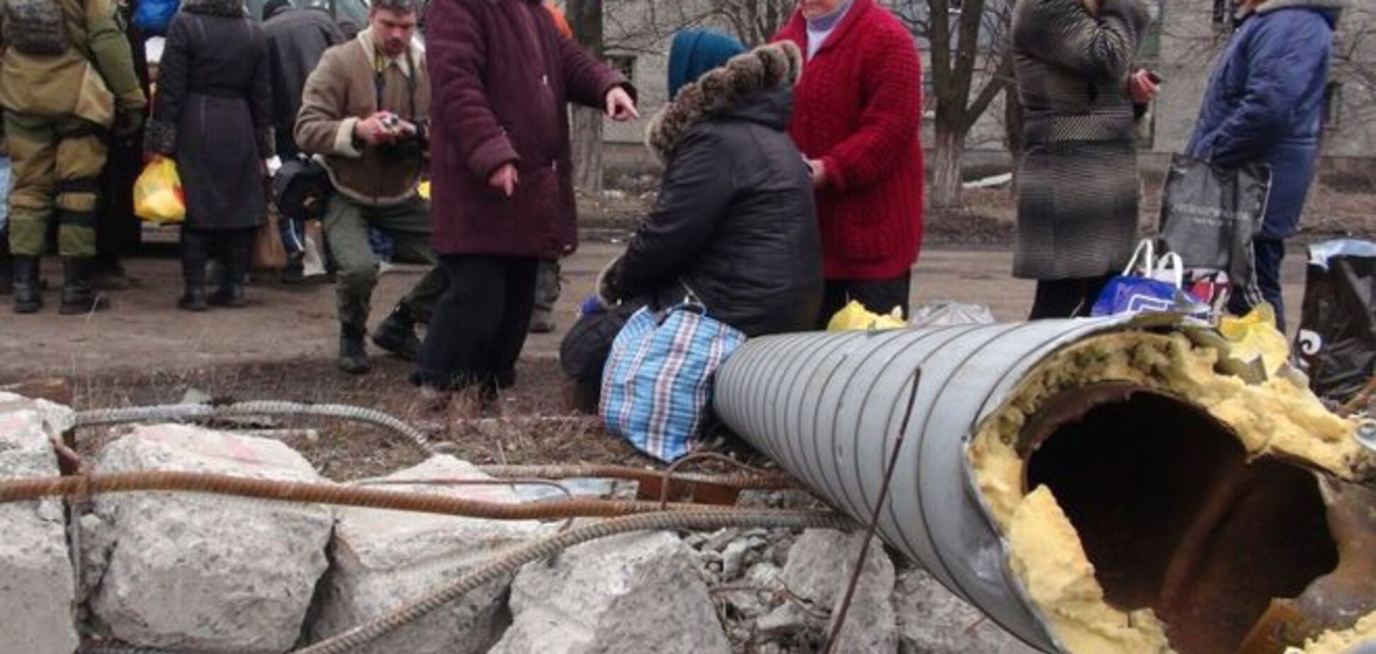 Дебальцеве зараз і рік тому: хто і як кликав 'російський світ', руйнування і голод