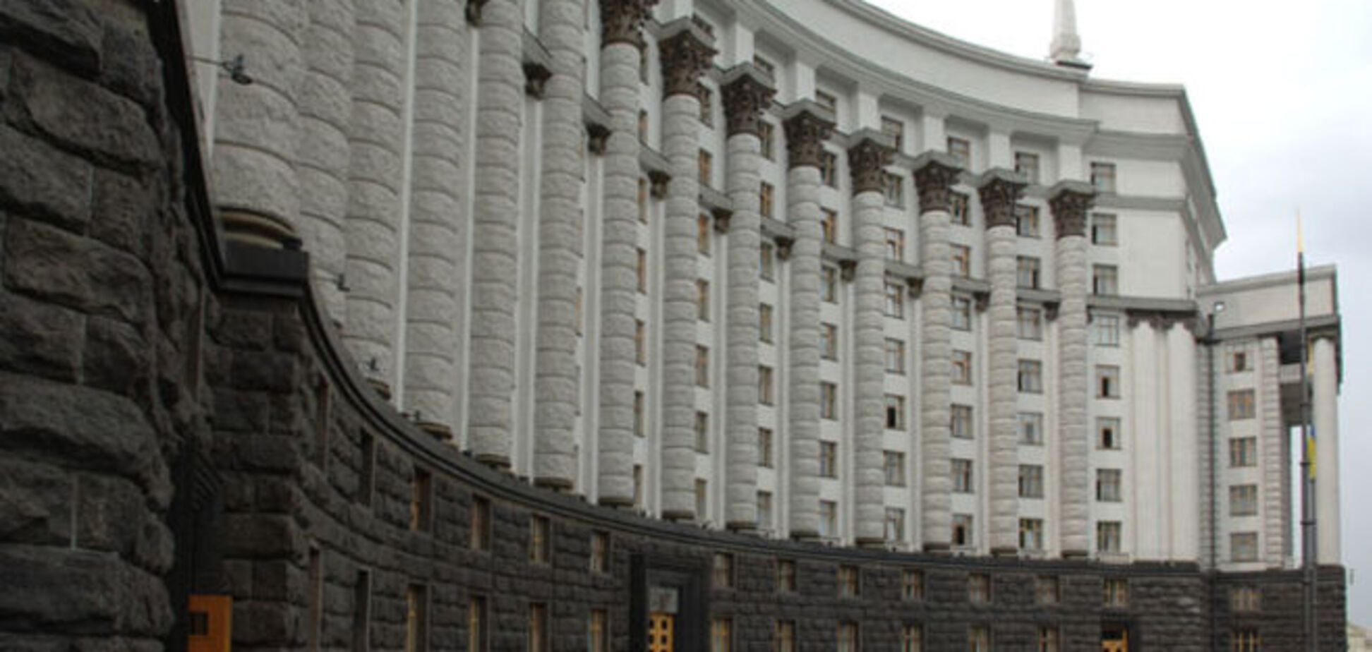 Хто вбиває український парламентаризм?