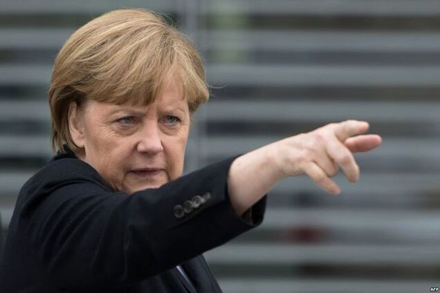 Взрыв мозга. 'Дружелюбные' боевики 'ДНР' поздравили Меркель с 8 Марта