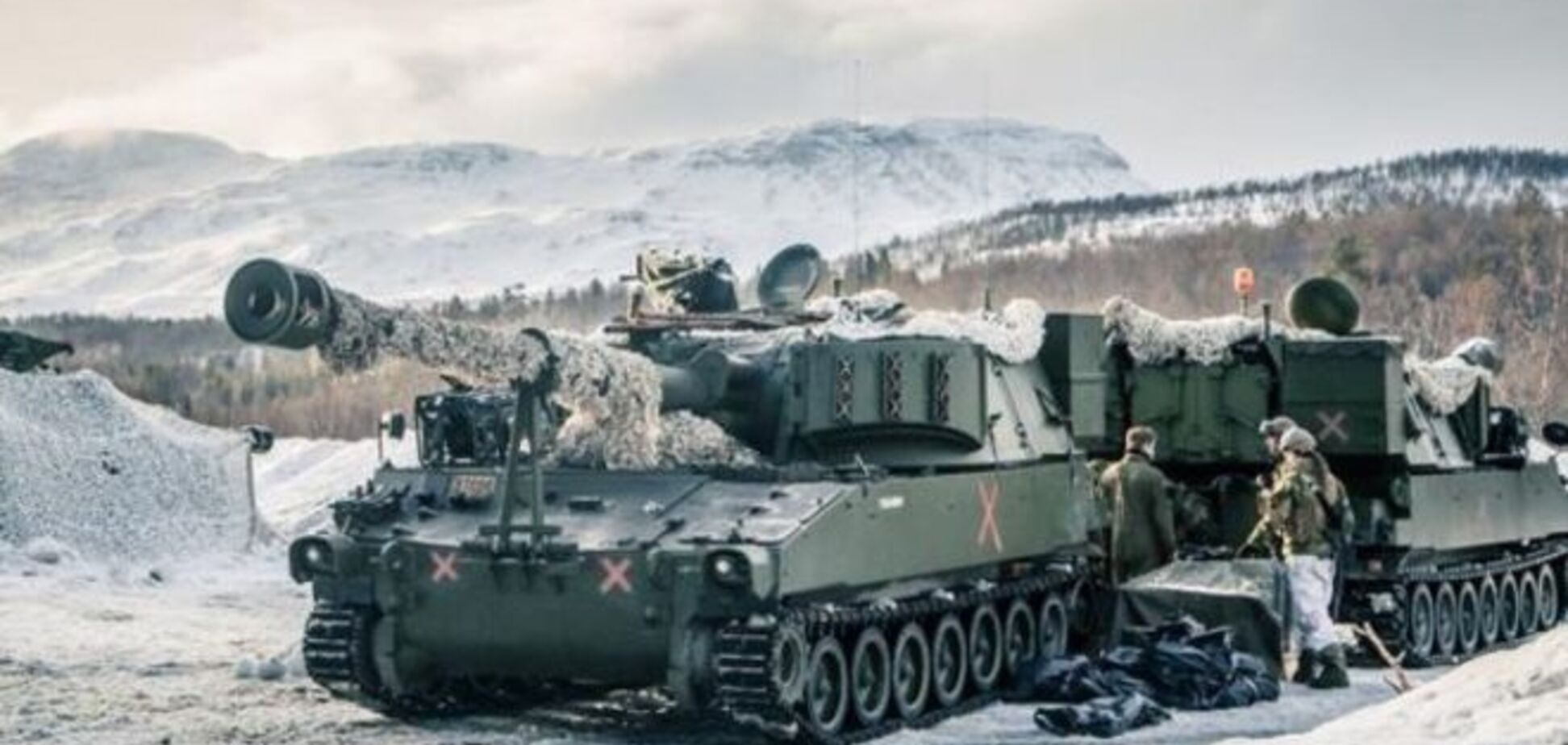 К северным границам России приблизились 5000 военных и 400 единиц техники