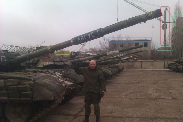 Террористы прячут российские танки на автобазе в Луганске. Опубликовано фото