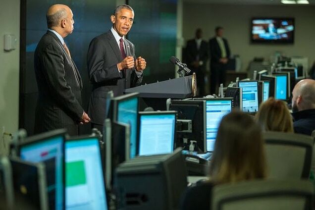 Обама предложил вводить киберсанкции
