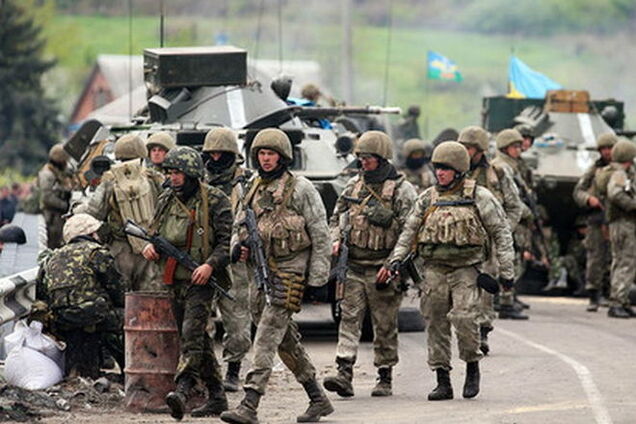 Разоружение добровольцев по-украински: никто никуда не уходит