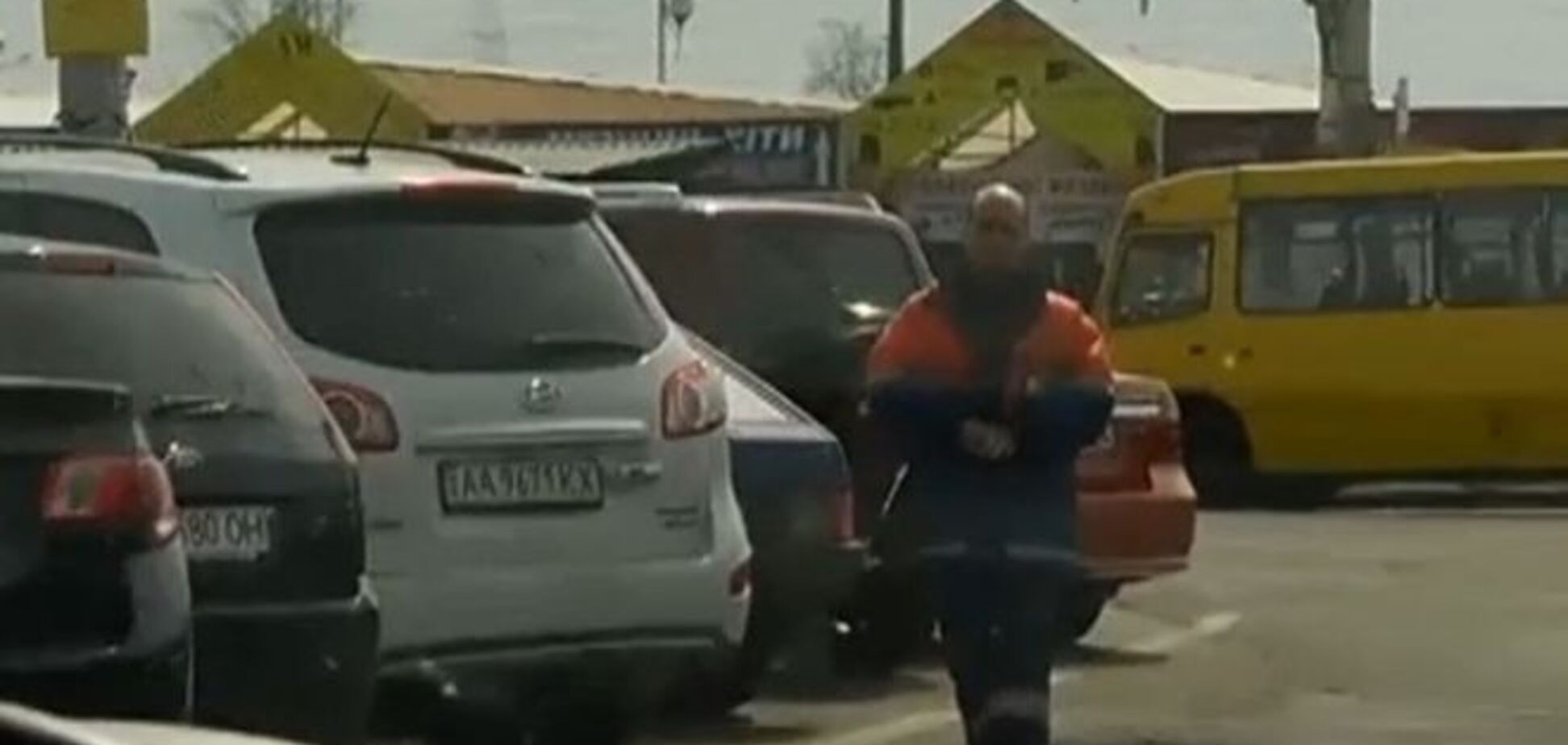 На киевских парковках 'зарабатывают' миллионы: раскрыта новая схема воровства