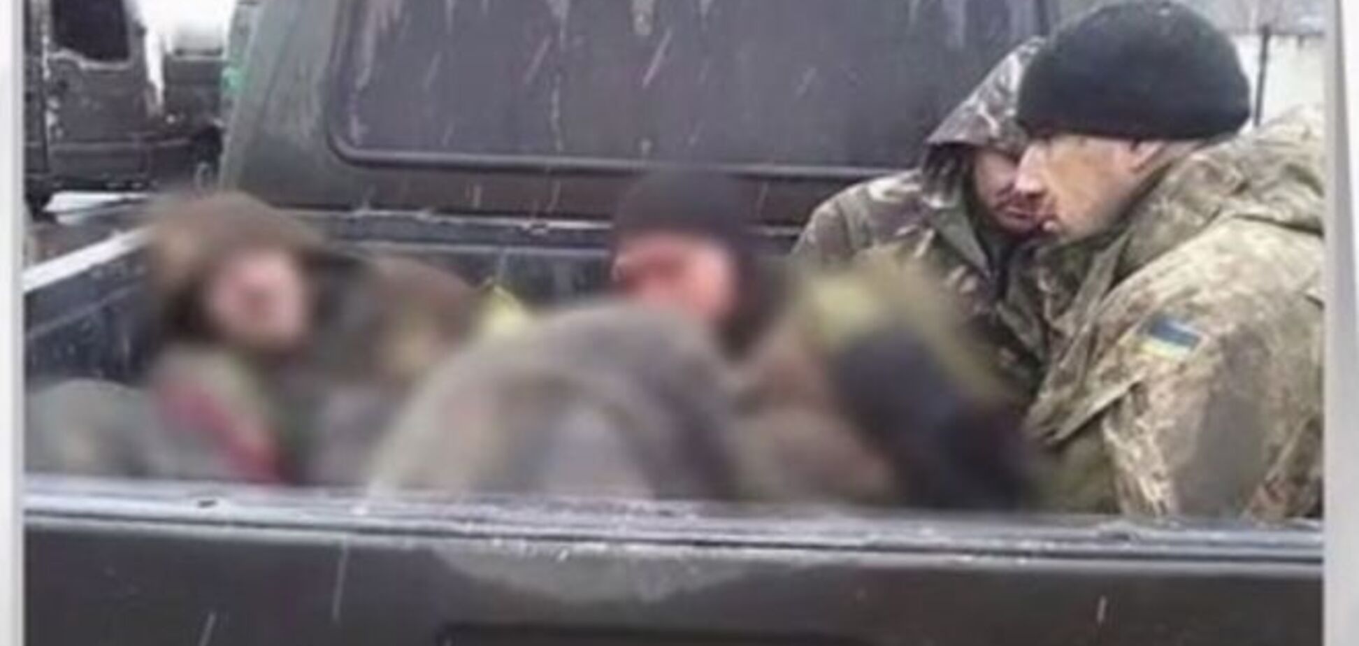 'Дождь' зібрав докази страти терористами полонених бійців АТО: відеофакт