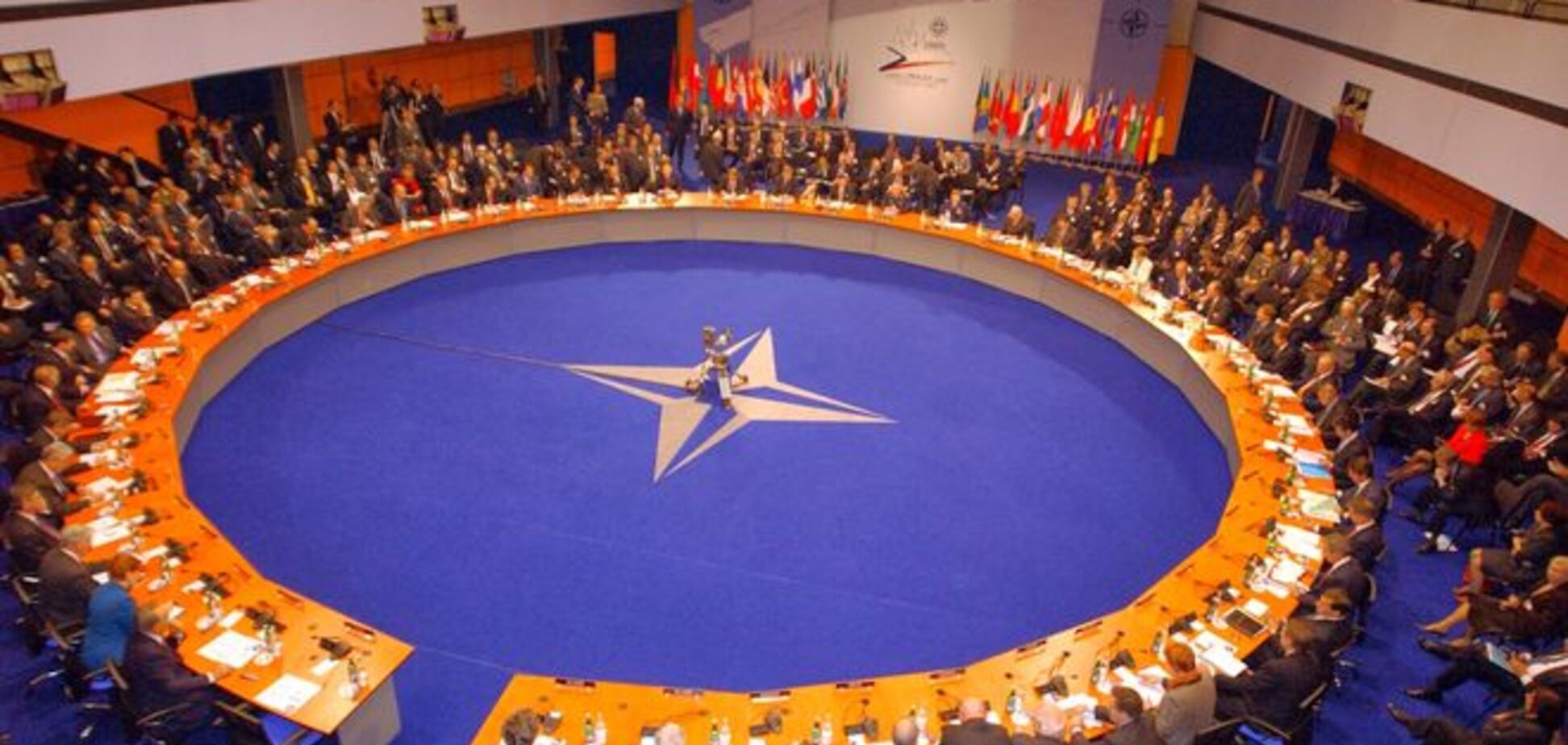 НАТО заподозрило россиян в шпионаже - The New York Times