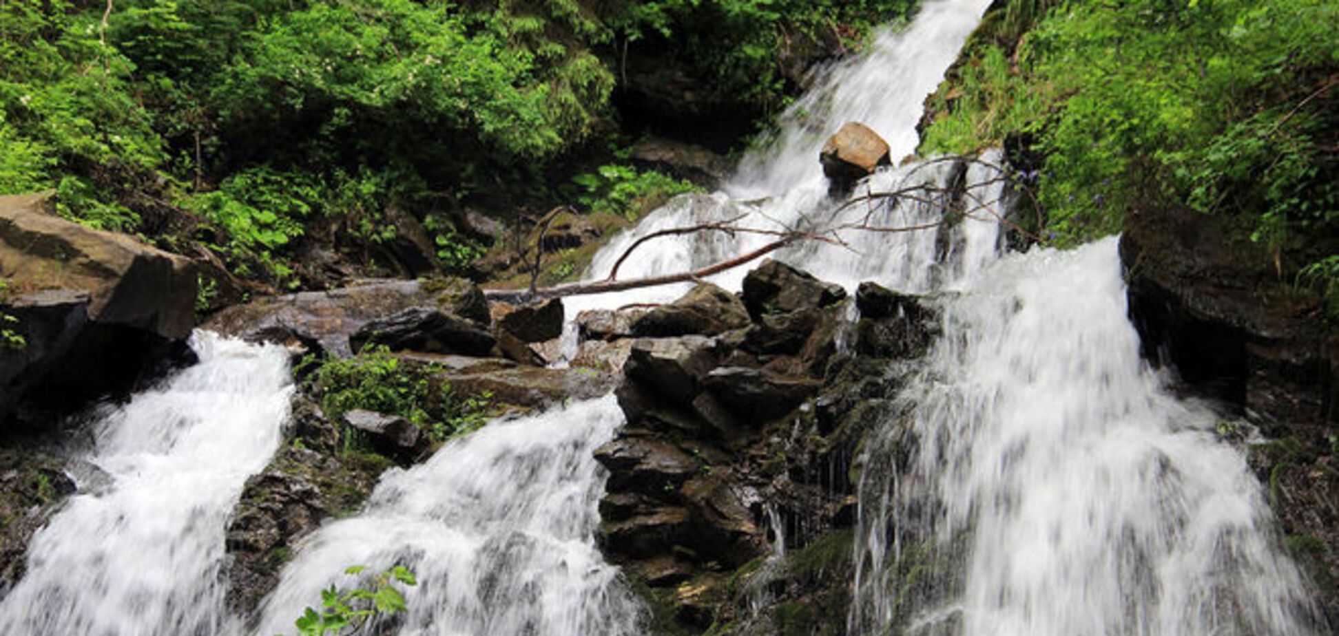 Большая вода: самые красивые водопады Украины