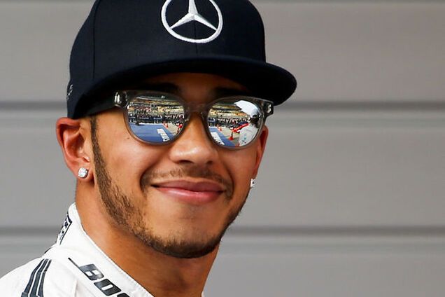 Хэмилтон натужно выиграл квалификацию Гран-при Китая