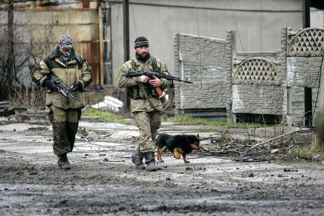 Террористы заявили о попадании мины в жилой дом в Донецке