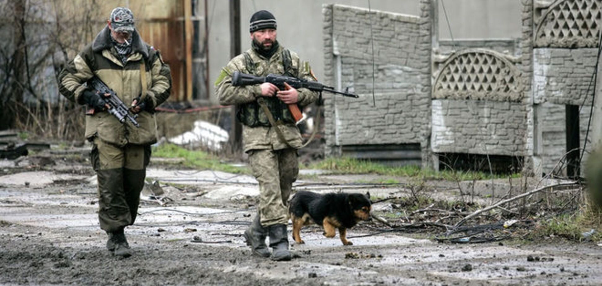 Террористы заявили о попадании мины в жилой дом в Донецке
