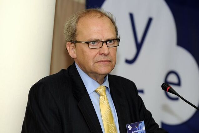 Эксперт из США рассказал, как милиция в Киеве требовала от него взятку