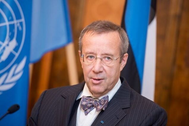 Президент Эстонии: Запад должен дать Украине оружие