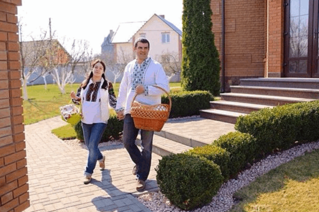 Как звезды отметили Пасху: Полякова пекла паски, а Потап с Настей зажигали в Германии