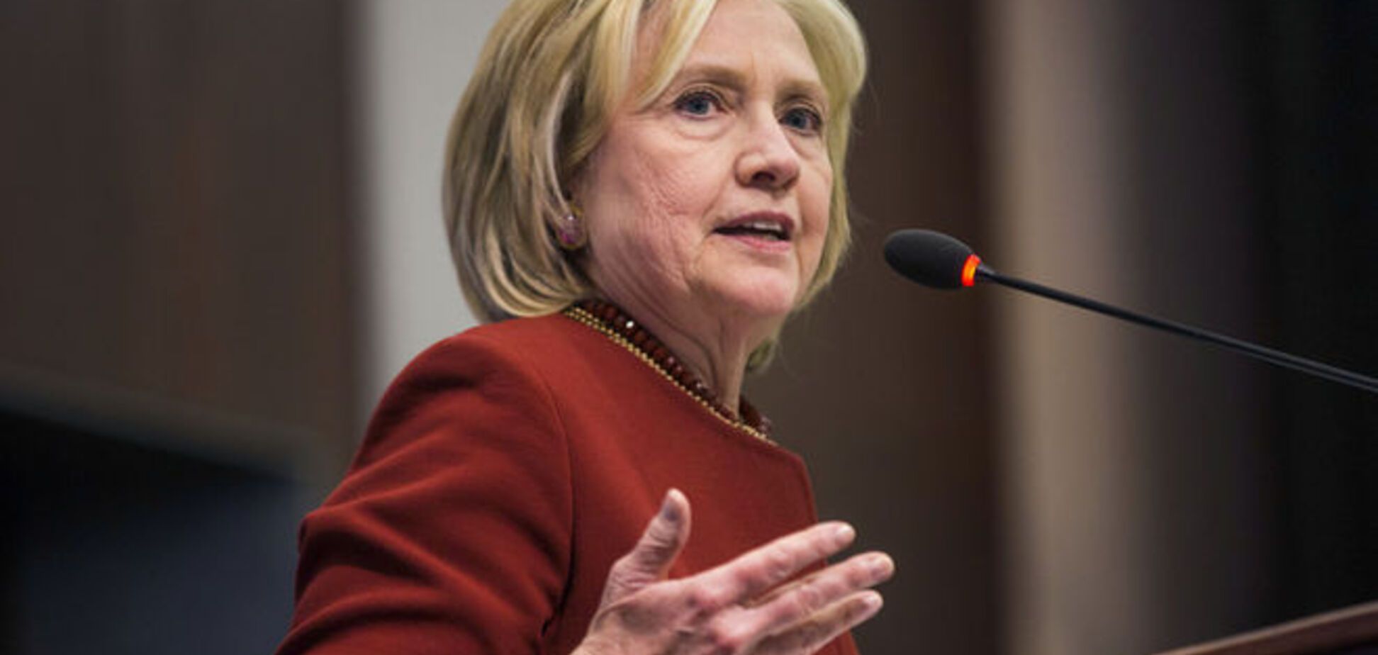 Клинтон призвала увеличить финансовую помощь Украине