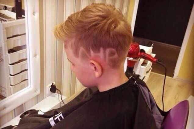 Луганским детям суровые мамы на головах вырезают 'ЛНР': фотофакт