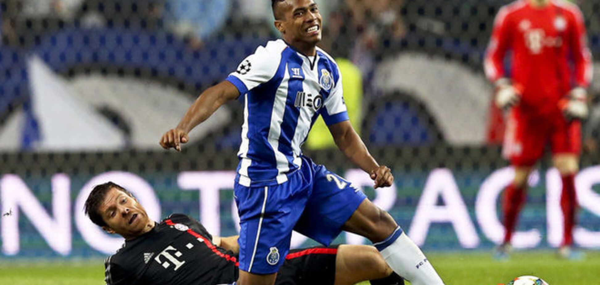 'Порту' сенсационно разбил 'Баварию' в четвертьфинале Лиги чемпионов