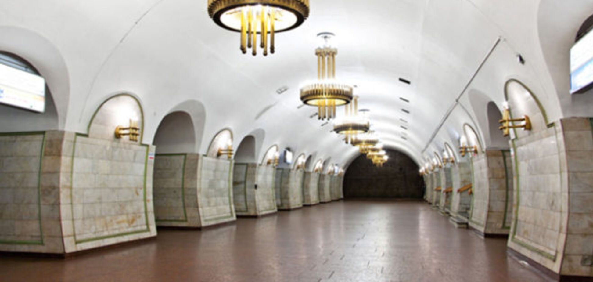 В Киеве открыли ранее 'заминированную' станцию метро